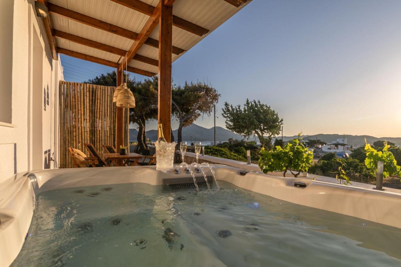 Kallia'S Suites Milos Adamantas  Exteriér fotografie